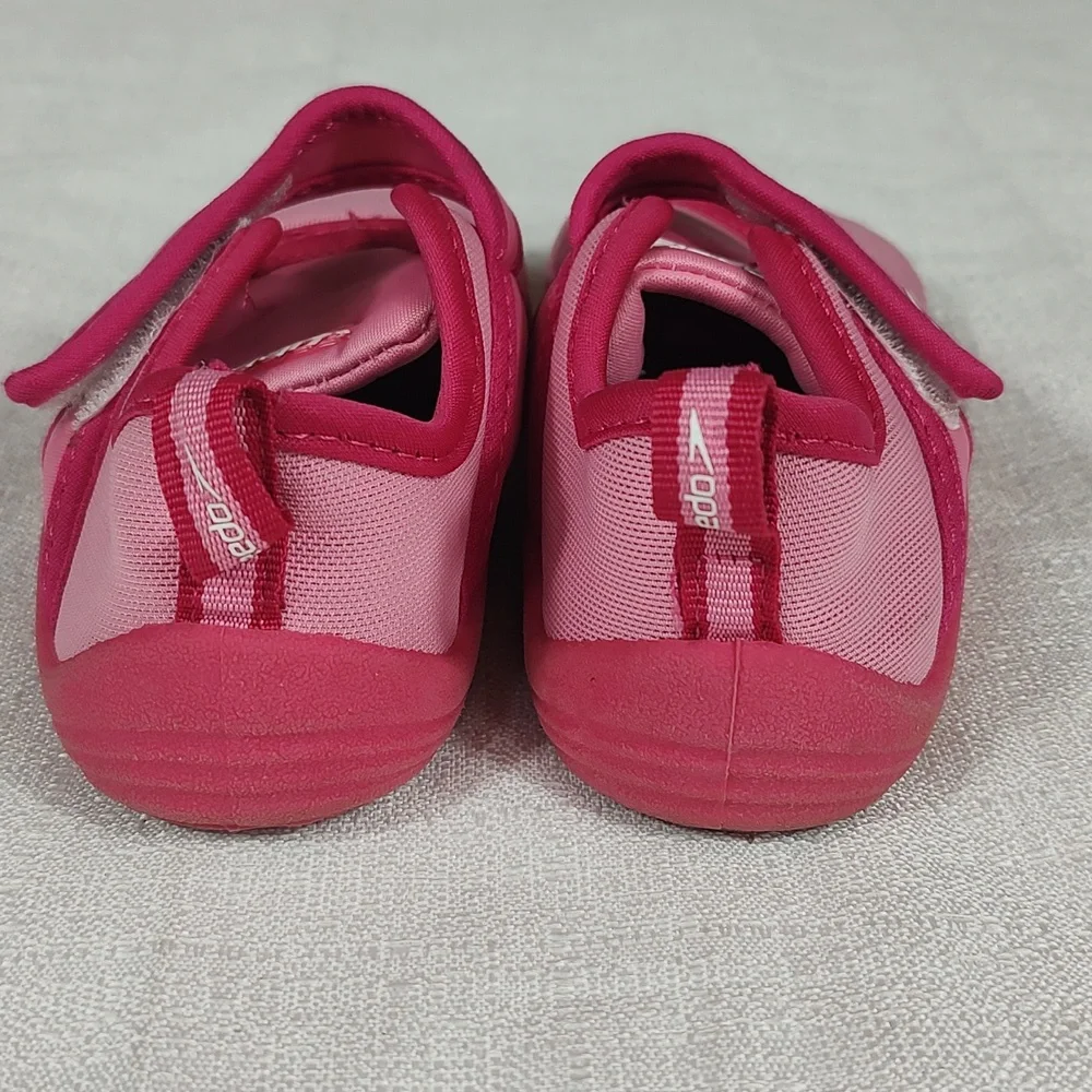 Pink Speedo Water Lake Shoes Slip on With Velcro tops Mesh Tops Kids Size Large